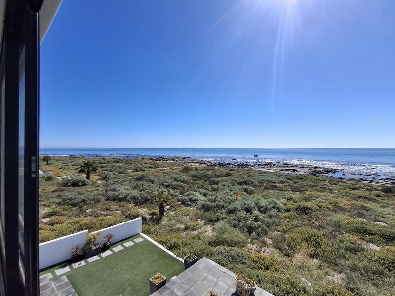 5 Bedroom Property for Sale in Sandy Point Western Cape